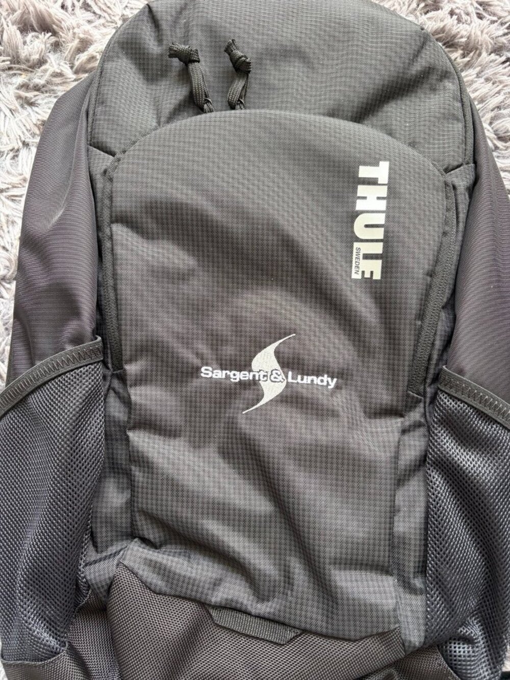 Thule Black Laptop Travel Backpack School Work Commuter Daypack